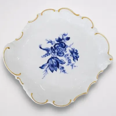 Sale Photo Thumbnail #334: Blue and White Floral Porcelain Plate with Gold Trim