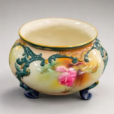 Sale Photo Thumbnail #321: Hand-Painted Floral Ceramic Bowl with Feet