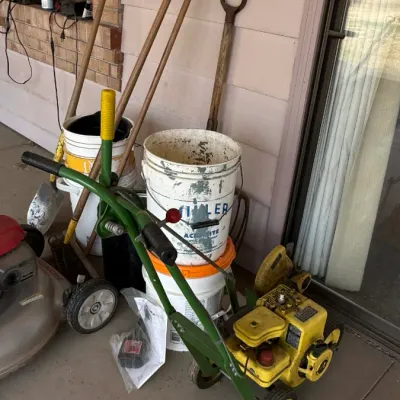 Estate sale photo