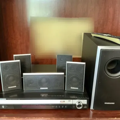 Samsung HT-Q45 5.1 Channel Home Theater System 