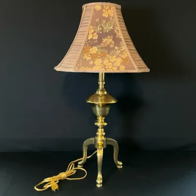 Ornate Brass Tripod Base Table Lamp