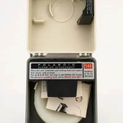 Polaroid 543 Close-Up Attachment in Case