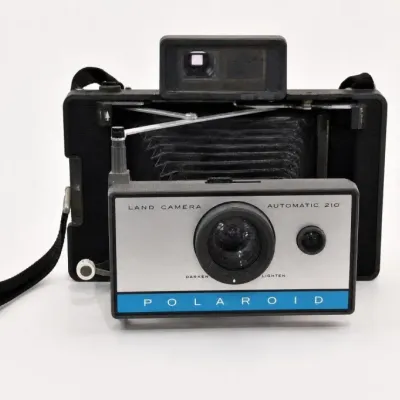 Polaroid Land Camera Automatic 210
