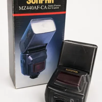 Sunpak MZ440AF-CA Camera Flash With Box