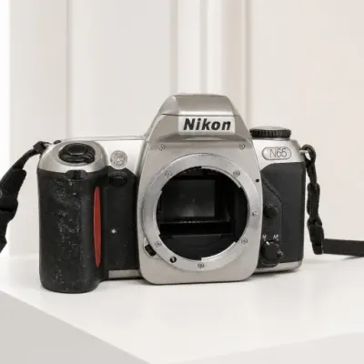 Nikon N65 35mm Film Camera Body