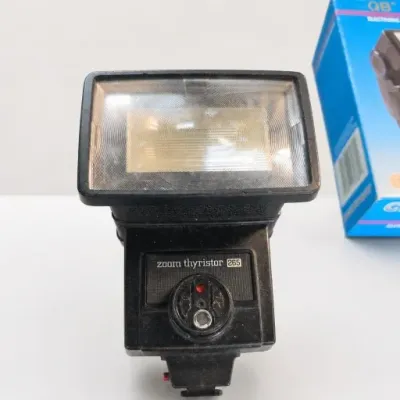 Black Zoom Thyristor Camera Flash