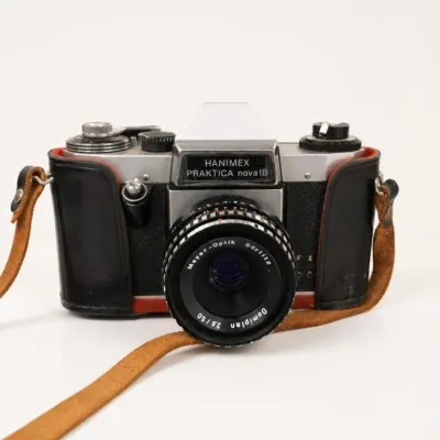 Hanimex Praktica Nova IB Film Camera with Strap