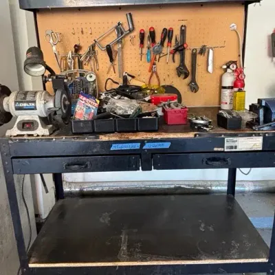 Work Bench With Delta Grinder 