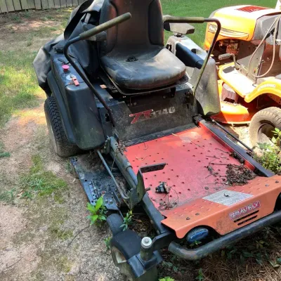Zero Turn Gravity ZT1740 Ride On Mower