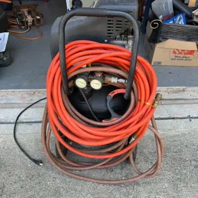 Brute 10 Gallon Air Compressor Portable Unit