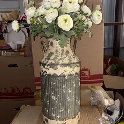 Sale Photo Thumbnail #249: 18in tall on vase