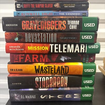 Sale Photo Thumbnail #499: 10 books