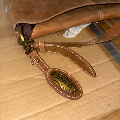 Sale Photo Thumbnail #444: Brown purse