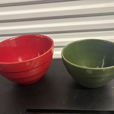 Sale Photo Thumbnail #456: 2 ceramic mixing bowls
10.5”
9”