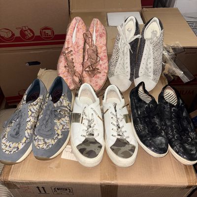 Sale Photo Thumbnail #224: 5 pairs 
Sz 7-9