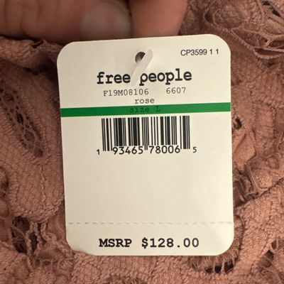Sale Photo Thumbnail #529: New w/ tags
Sz large