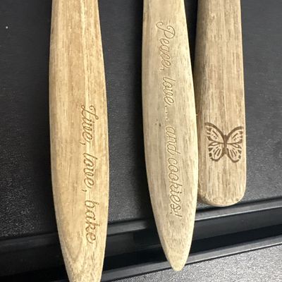 Sale Photo Thumbnail #418: 8 wooden utensils