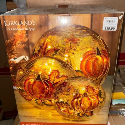 Sale Photo Thumbnail #267: As pictured on box