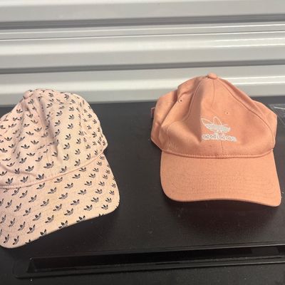 Sale Photo Thumbnail #432: Women’s hats