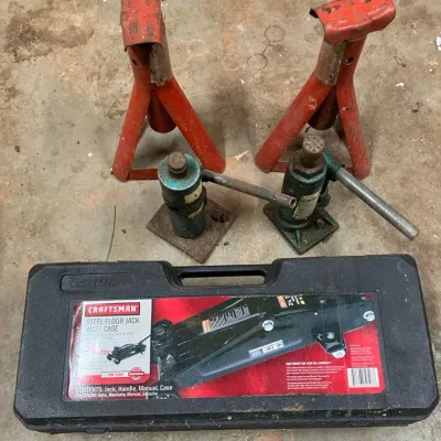 Craftsman Floor Jack, Bottle Jacks & Jack Stands