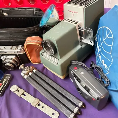 Collector’s Camera Lot Including Kodak