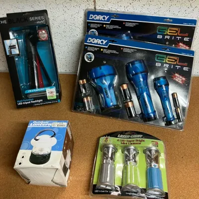 Flashlights & Lanterns 