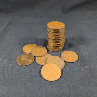 (35) Old Great Britain Copper Penny Coins Early To Mid 1900's