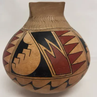 "Mata Ortiz" Pottery Vase, Signed