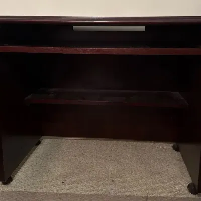 Wooden Rolling Desk 