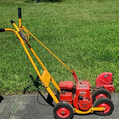 Mclane Gas-powered Walk-behind Edger