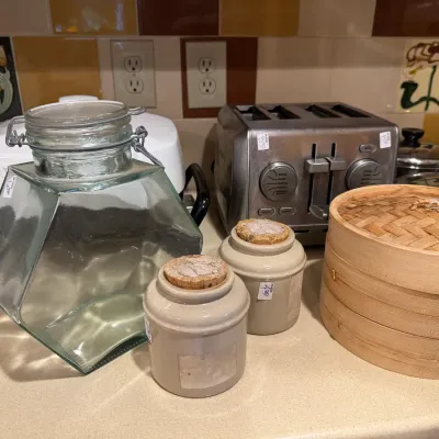 kitchen accessories including cuisinart toaster and more