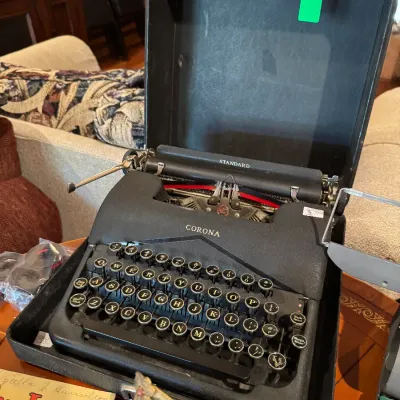 antique corona manual typewriter