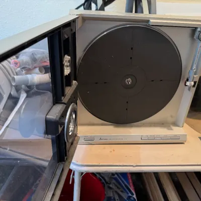 turntable by mitsubishi lt 10v