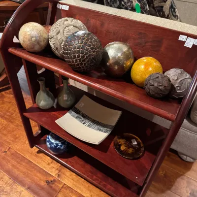 shelf for decoratives