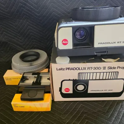 Vintage Leitz Pradolux RT-300 Silde Projector Lot