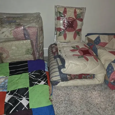 Vintage Handmade Quilts 