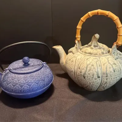Teapots (2)