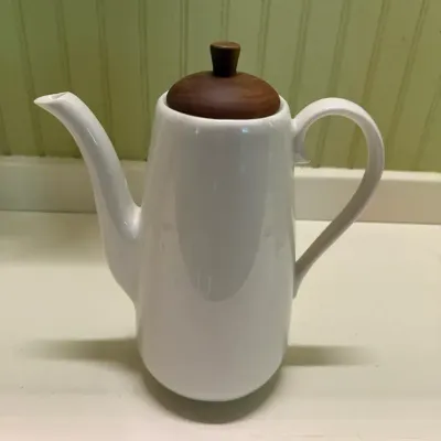 Peter Terrace Coffee Pot