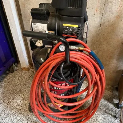 Blackmax 155 PSI 21 Gallon Air Compressor