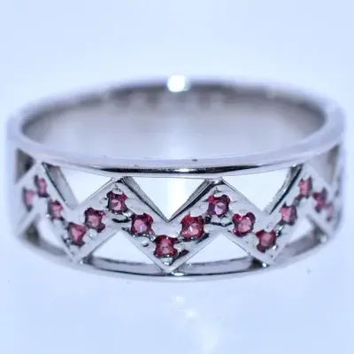 Round Rhodolite Garnet Sterling Silver Band Ring
