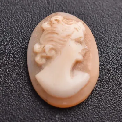 Oval Pink Shell Cameo