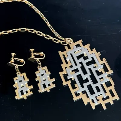 1970s Napier “Geometric Maze” Pendant Necklace and Earring Set