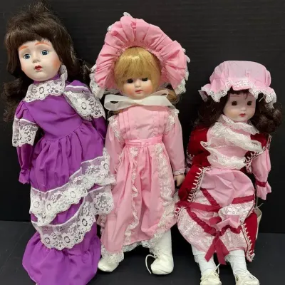 Heritage Musical Dolls (3)