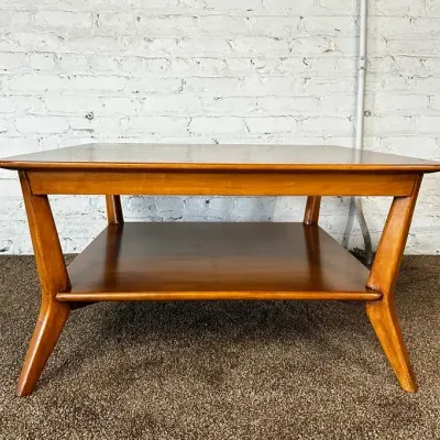 Willet MCM Maple End Table