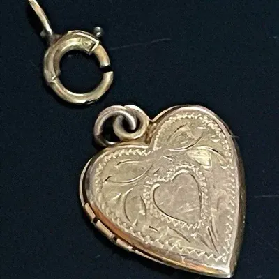 10K Yellow Gold Engraved Locket, Vintage 
