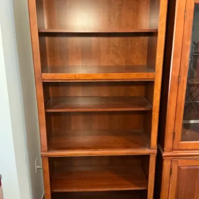 Tall Wooden Bookshelf (16 x 34 x 80) (LR56)