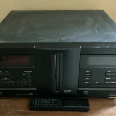 Fisher DAC-2403 Studio 24 CD Management System with Remote