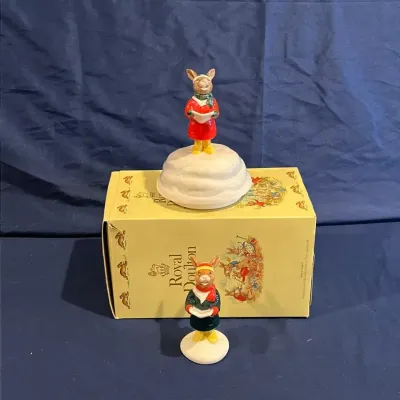 Royal Doulton Bunnykins Christmas Carol Singer Figurine & Musical Box Lot w/ Original Box