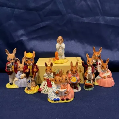 Royal Doulton Bunnykins Family Collection – 8 Figurines Including Bedtime Bunnykins w/ Box