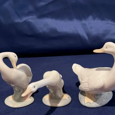 Lladro & Nao Little Duck Figurine Lot - Retired Porcelain Ducks - 3 Pieces